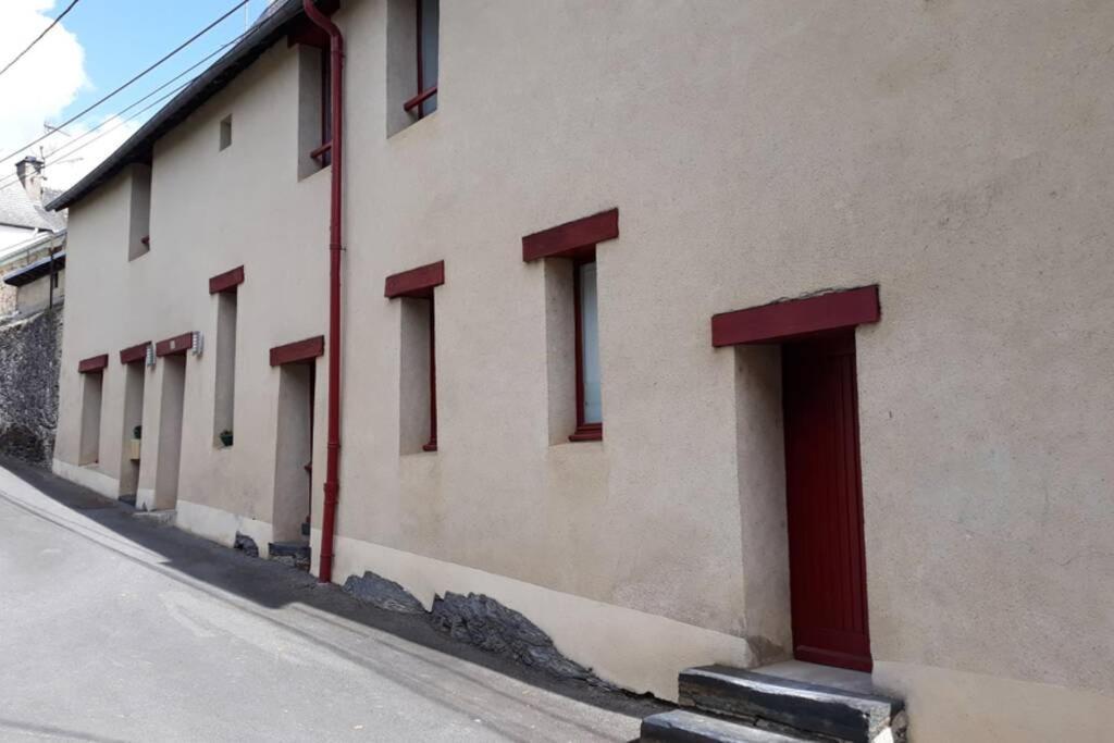 Appartement dans maison de 1789 au centre de Vitré Esterno foto