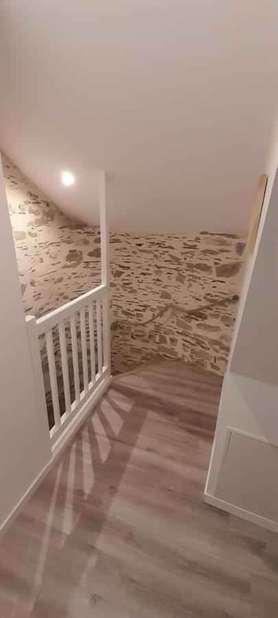 Appartement dans maison de 1789 au centre de Vitré Esterno foto